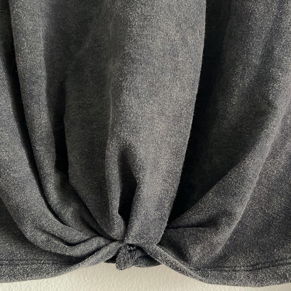 Butter Super Soft Stars Twist Front Cropped Sweatshirt Gray NWT - Picture 5 of 11